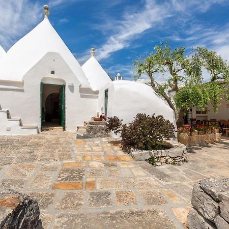 Вилла Trullo Il Karrubo Остуни Экстерьер фото